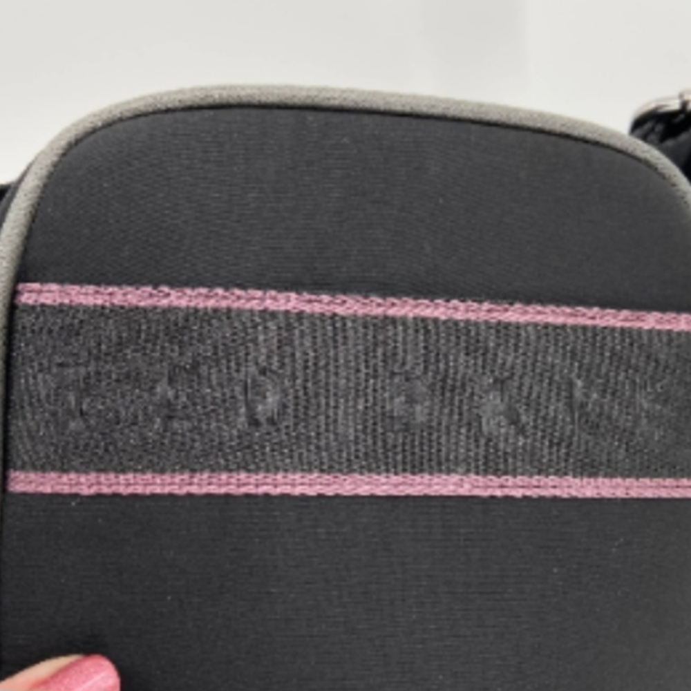 TED BAKER LONDON FITNESS SATIN NYLON FLIGHT CROSSBODY BAG NWT - Picture 7 of 8
